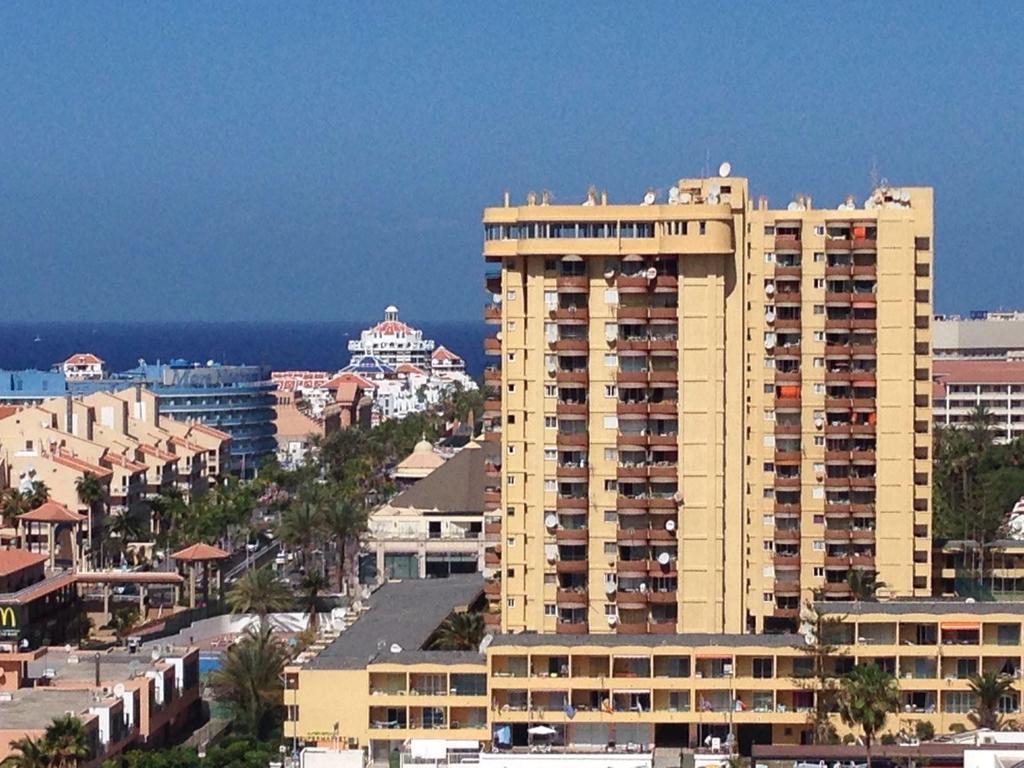 Апартаменти Frontal Ocean View Torres Del Sol Лос-Крістіанос Екстер'єр фото